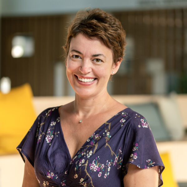 Biologiste médicale, Dr en Pharmacie, cogérante de MAISON HYGEIA, maison sport-santé innovante pour prendre soin de sa forme physique et de sa forme mentale, responsable forme mentale, formée sur les ateliers de stimulation cognitive prévention et les ateliers neurosciences pour la QVCT, formée également en nutrition, gestion du stress : lâcher prise par le rire et cohérence cardiaque. Contact 06 63 98 10 40, contact@maisonhygeia.fr